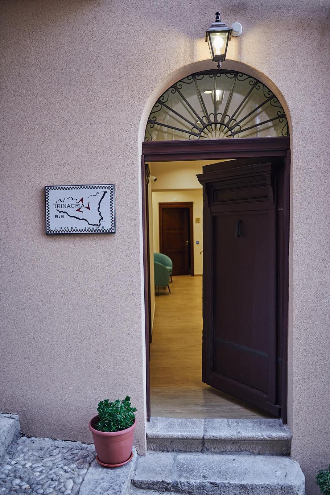 Trinacria Caccamo - Luxury Rooms Exterior photo
